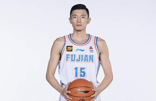 低息配资炒股网 2场轰34分，山东男篮新援成头号得分手，邱彪选对了，只等高诗岩